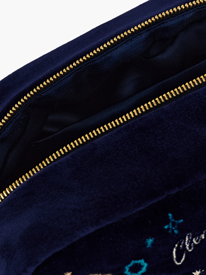 картинка Косметичка "Символы" от бренда Оксаны Лаврентьевой OLOLOL