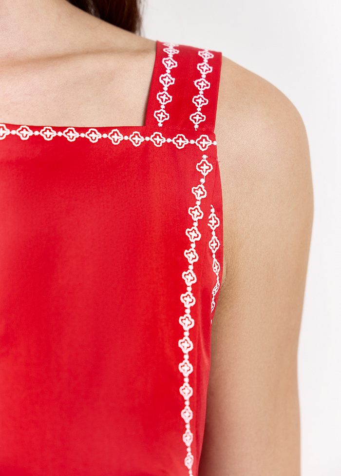 картинка Платье из хлопка с вышивкой от бренда Оксаны Лаврентьевой OLOLOL