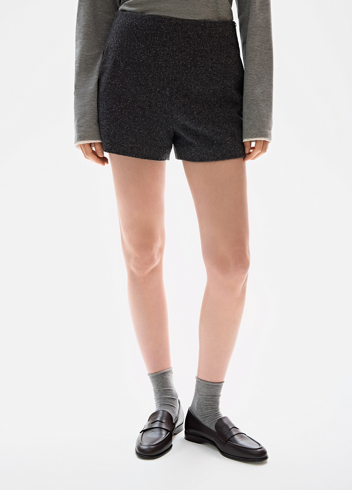 картинка Шорты из шерсти от бренда Оксаны Лаврентьевой OLOLOL