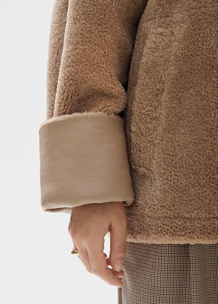 картинка Дублёнка от бренда Оксаны Лаврентьевой OLOLOL