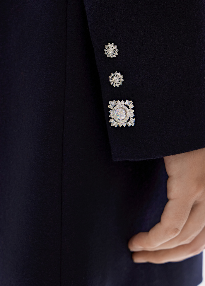 картинка Жакет из шерсти со стразами от бренда Оксаны Лаврентьевой OLOLOL