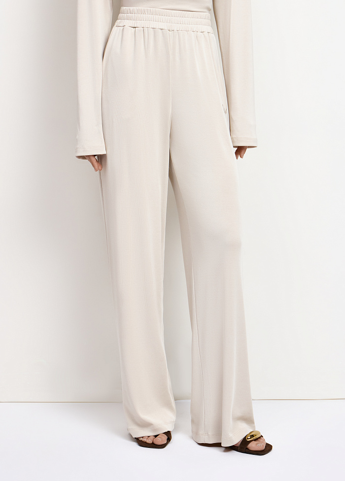 картинка Трикотажные брюки от бренда Оксаны Лаврентьевой OLOLOL