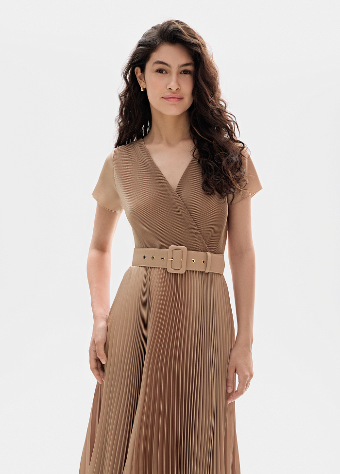 картинка Плиссированное платье от бренда Оксаны Лаврентьевой OLOLOL