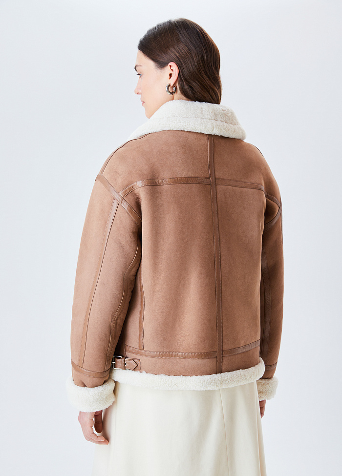 картинка Дублёнка из натуральной овчины от бренда Оксаны Лаврентьевой OLOLOL