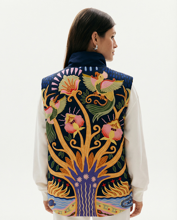 картинка Жилет от бренда Оксаны Лаврентьевой OLOLOL