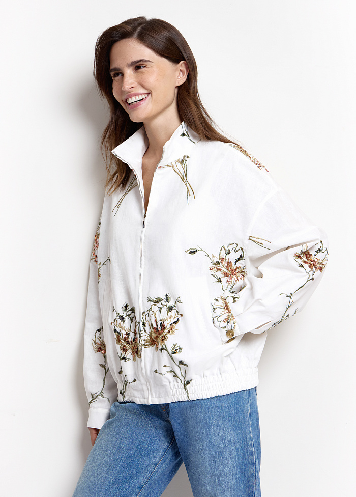 картинка Бомбер с вышивкой и пайетками от бренда Оксаны Лаврентьевой OLOLOL