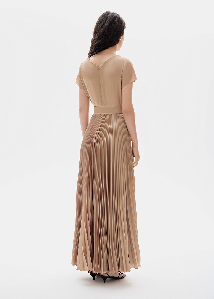 картинка Плиссированное платье от бренда Оксаны Лаврентьевой OLOLOL