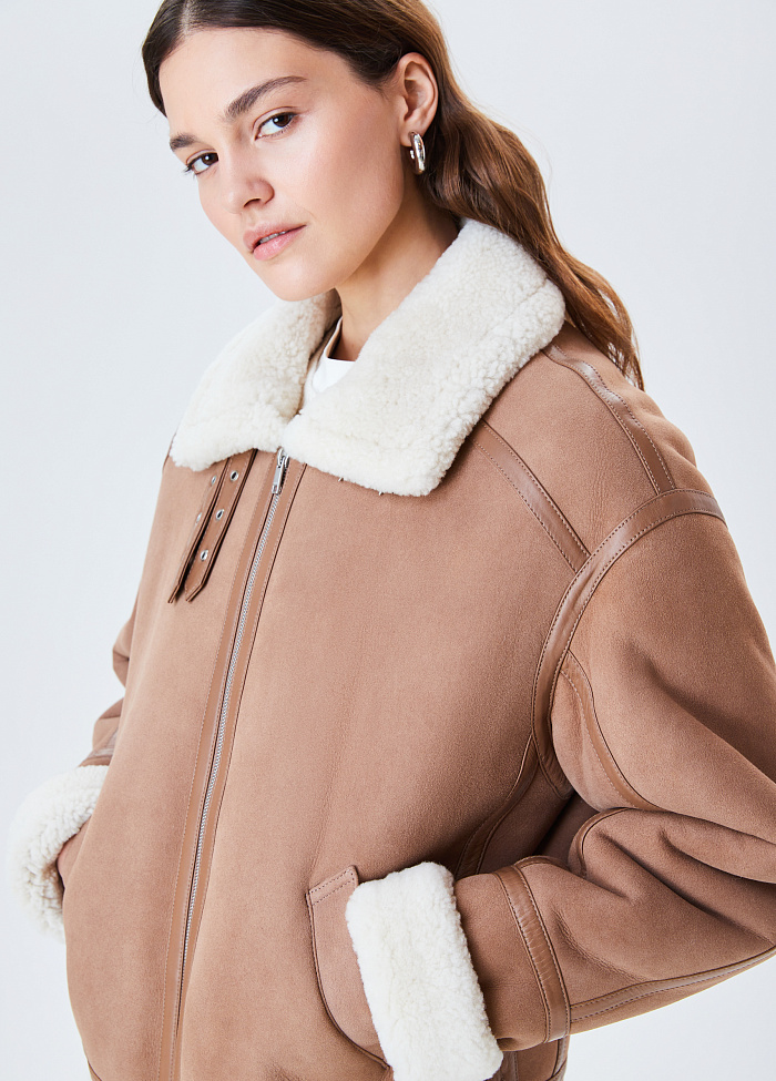 картинка Дублёнка из натуральной овчины от бренда Оксаны Лаврентьевой OLOLOL