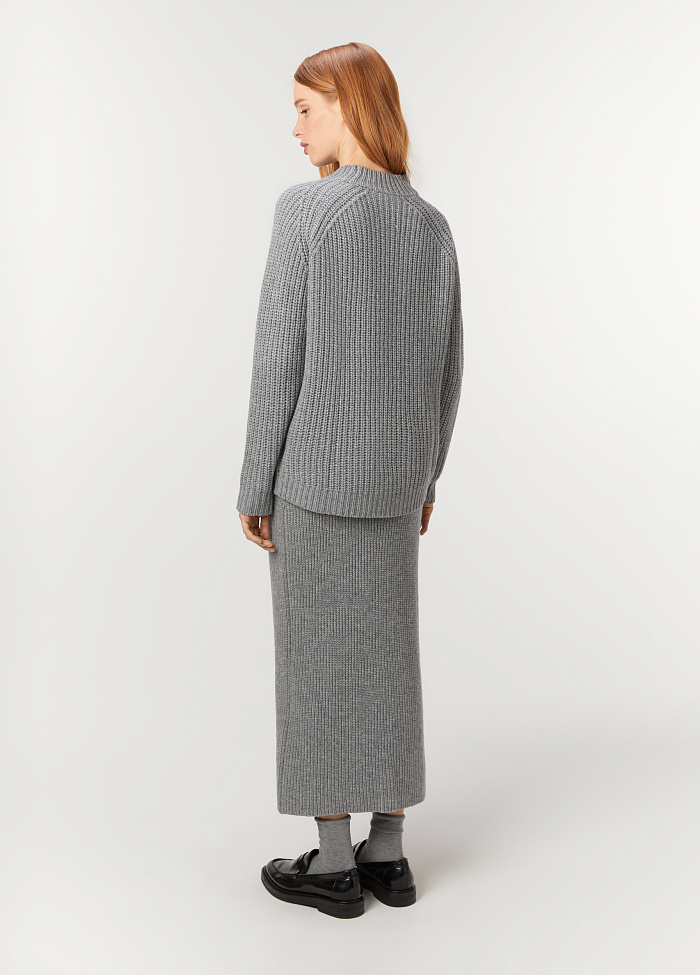 картинка Вязаный комплект,  юбка и свитер от бренда Оксаны Лаврентьевой OLOLOL