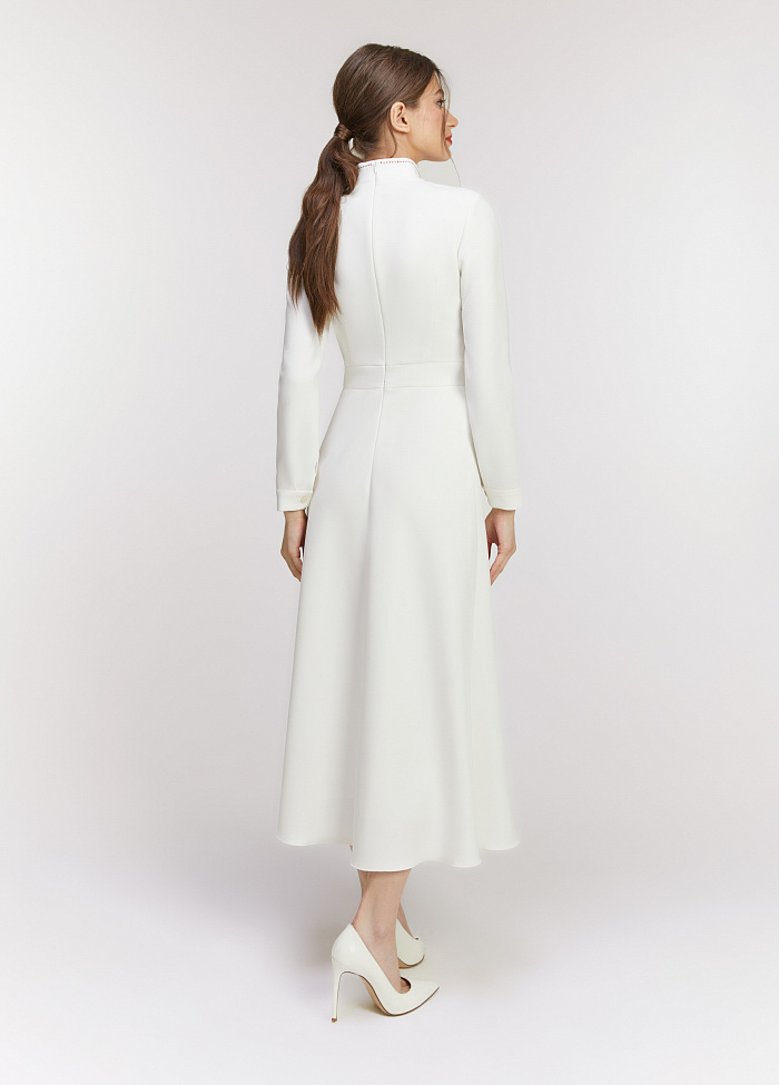 картинка Платье с вышивкой от бренда Оксаны Лаврентьевой OLOLOL