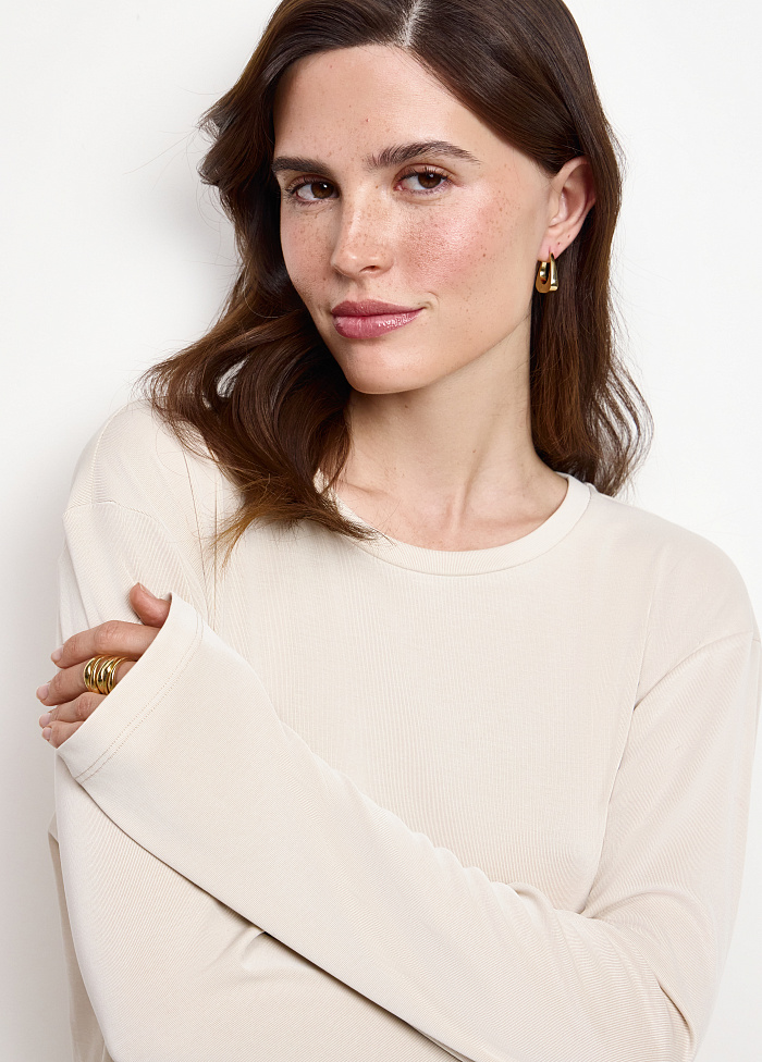 картинка Трикотажная футболка от бренда Оксаны Лаврентьевой OLOLOL